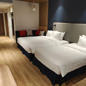 Standard King Room Disability Access